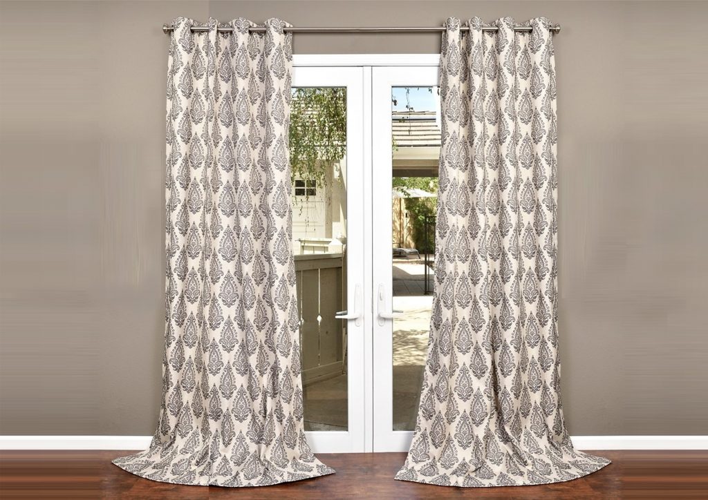 Curtain (Heavy - Medium) - Pressing - Mahaweli Reach Hotel